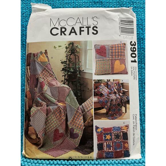 McCalls 3901 throw quilt pillow - Picture 1 of 7